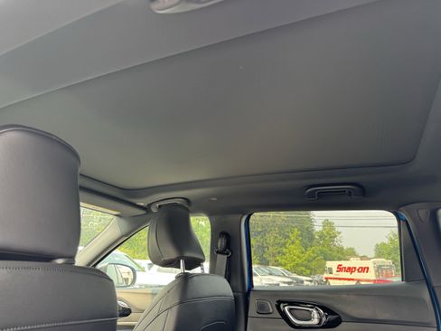 New 2025 Jeep Compass Limited w/ Sun & Sound Group image 22