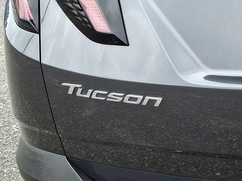 Certified 2024 Hyundai Tucson Limited AWD/4WD image 30