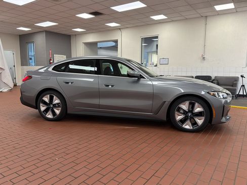 Used 2026 BMW i4 xDrive40i w/ Premium Package AWD/4WD image 8