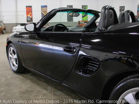 Used 2001 Porsche Boxster image 22