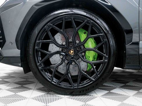 Used 2019 Lamborghini Urus AWD/4WD image 29