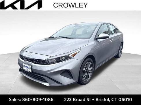 Certified 2024 Kia Forte LXS w/ LXS Technology Package FWD image 1