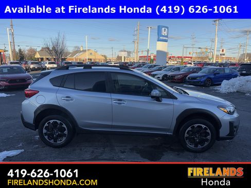Used 2023 Subaru Crosstrek 2.0i Premium image 6