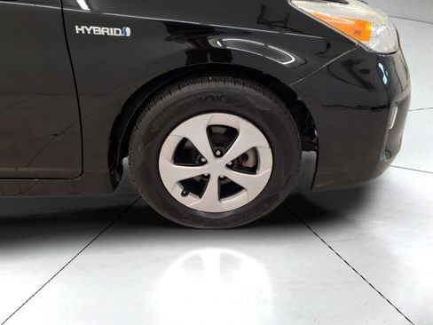 Used 2015 Toyota Prius Four FWD image 26