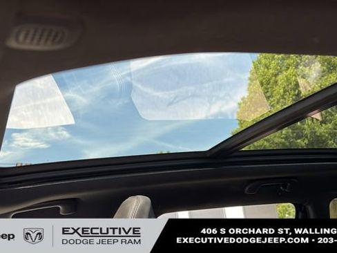 Used 2023 Jeep Compass High Altitude AWD/4WD image 11