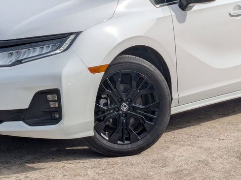 Used 2025 Honda Odyssey Sport-L image 32