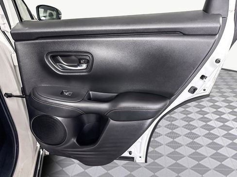 Used 2023 Honda HR-V Sport image 28