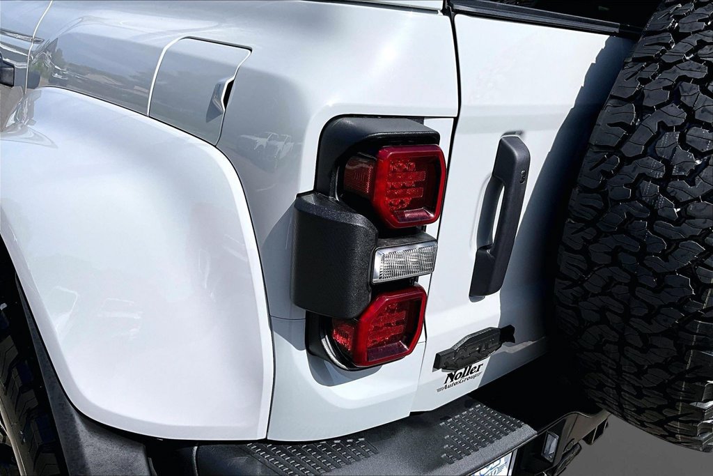 New 2026 Ford Bronco Raptor AWD/4WD image 28