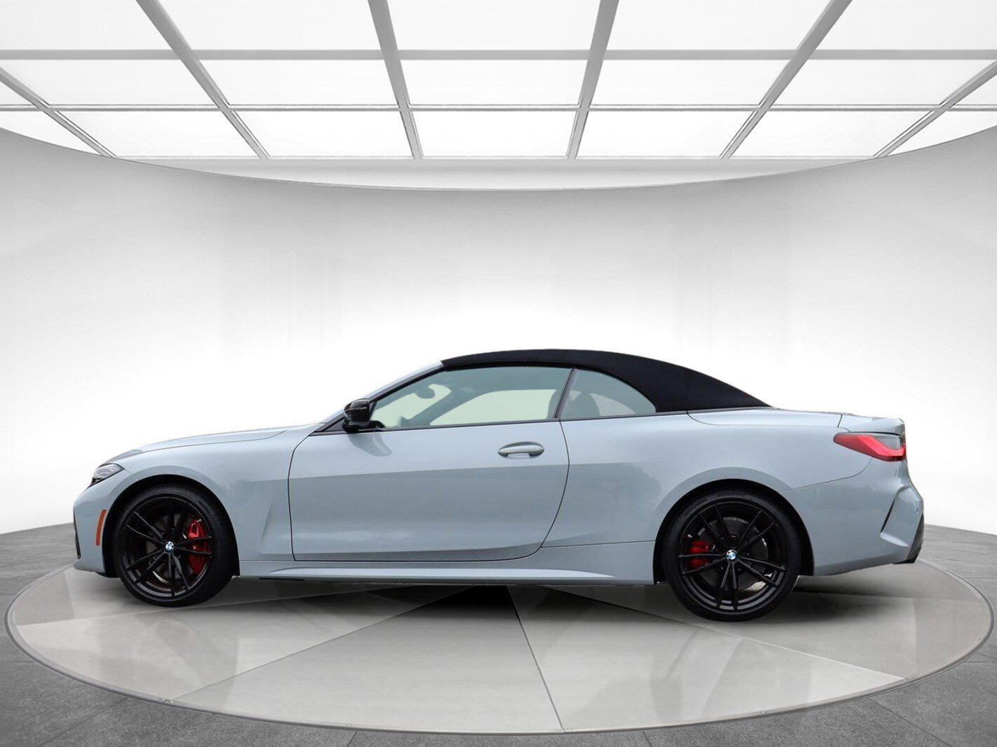 Used 2023 BMW 430i xDrive Convertible w/ M Sport Package AWD/4WD image 6