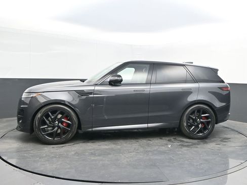 Used 2025 Land Rover Range Rover Sport Dynamic SE AWD/4WD image 1
