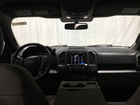Used 2017 Ford F150 XLT w/ Equipment Group 302A Luxury AWD/4WD image 30