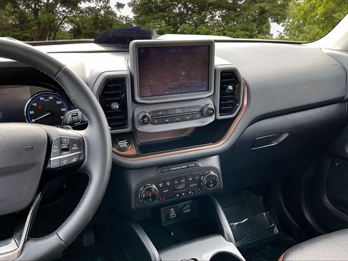 Certified 2024 Ford Bronco Sport Badlands w/ Premium Package image 9