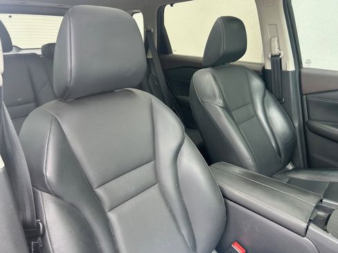Used 2021 Nissan Rogue SV w/ Premium Package FWD image 15