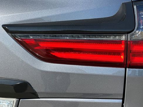 Used 2017 Lexus LX 570 4WD image 29