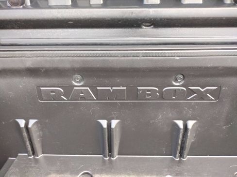 Used 2017 RAM 1500 Express image 14