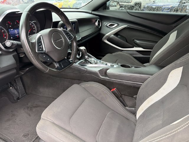 Used 2021 Chevrolet Camaro LT RWD image 18
