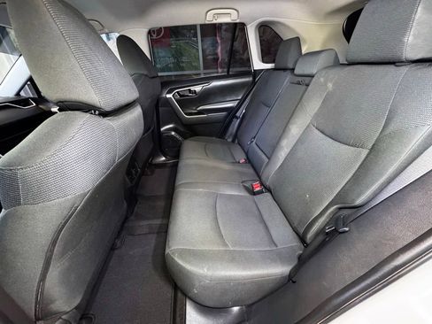 Certified 2023 Toyota RAV4 LE AWD/4WD image 42