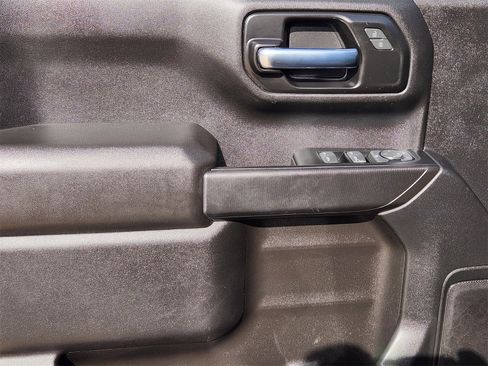 Used 2022 Chevrolet Silverado 1500 Custom image 31