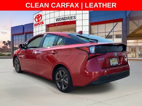 Used 2021 Toyota Prius XLE FWD image 5