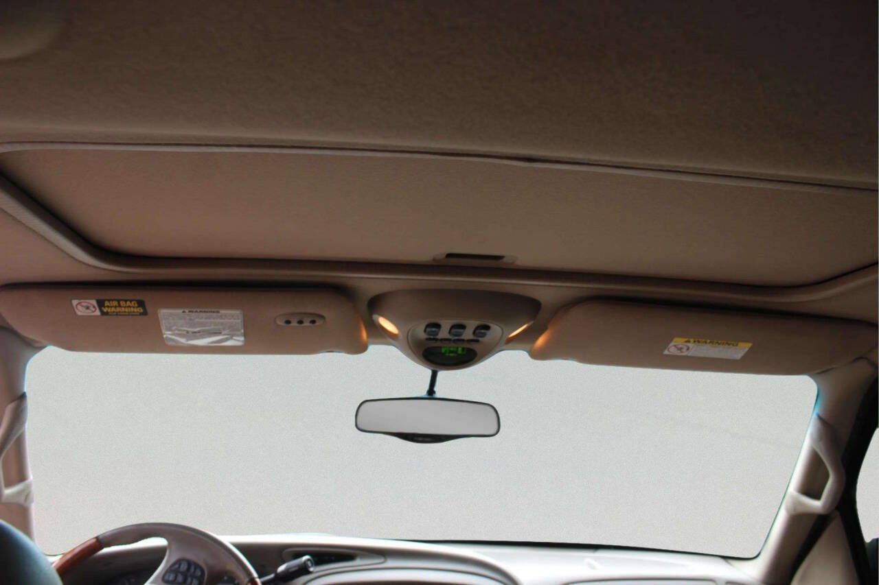 Used 2001 Lincoln Navigator 4WD image 8