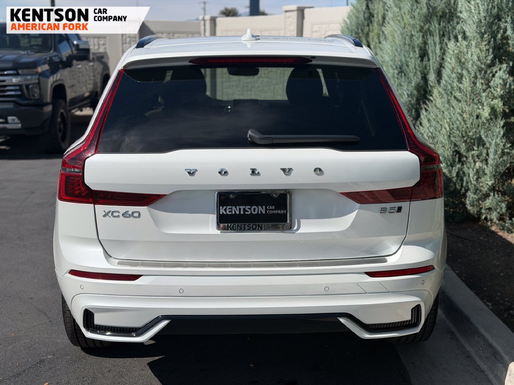 Used 2026 Volvo XC60 B5 Plus AWD/4WD image 6