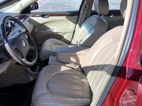 Used 2009 Buick Lucerne CXL image 16
