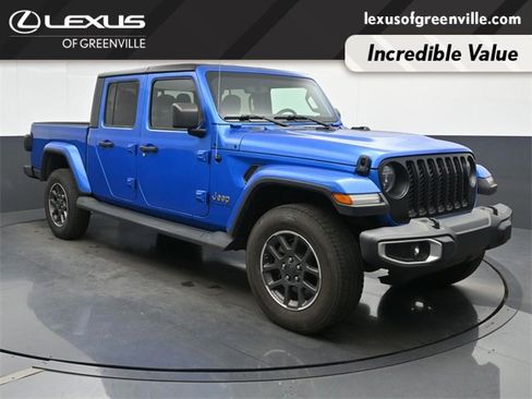 Used 2020 Jeep Gladiator Overland image 2