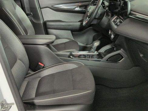 Certified 2024 Chevrolet TrailBlazer LT w/ LT Cold Weather Package image 25