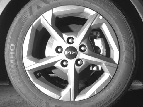 Used 2025 Kia K4 LXS image 13