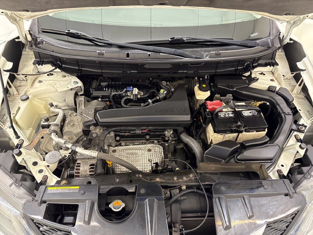 Used 2016 Nissan Rogue S AWD/4WD image 11