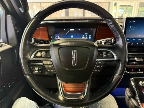 Used 2024 Lincoln Navigator L Reserve AWD/4WD image 12