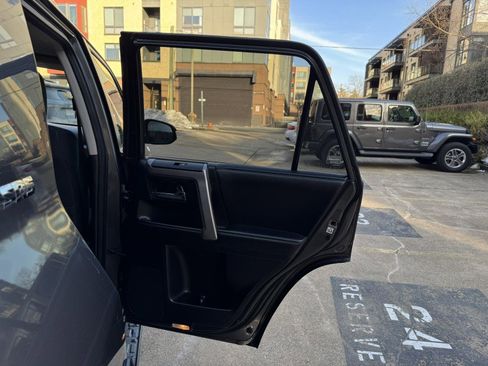 Used 2015 Toyota 4Runner SR5 image 14