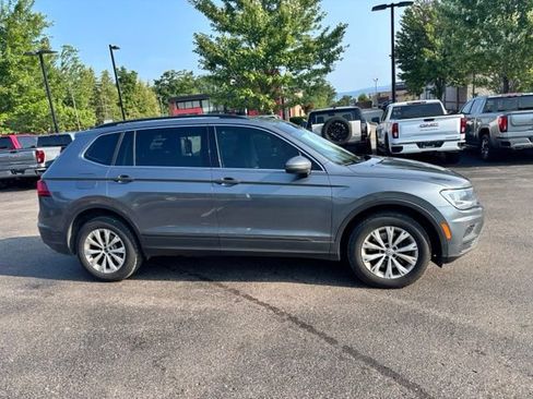 Used 2019 Volkswagen Tiguan SE w/ 3rd Row Seat Package AWD/4WD image 4