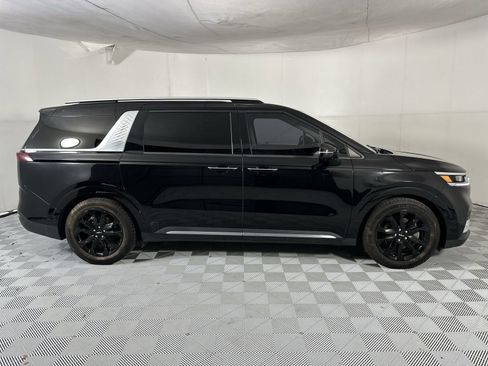 Used 2022 Kia Carnival SX Prestige FWD image 9