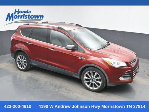 Used 2016 Ford Escape SE w/ SE Chrome Package FWD image 1