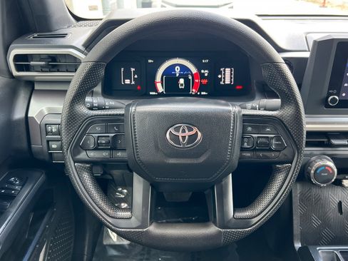 Certified 2025 Toyota Tacoma SR5 image 22