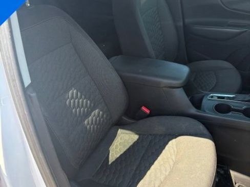 Used 2019 Chevrolet Equinox LT w/ Driver Convenience Package FWD image 30