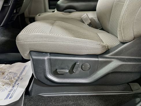 Used 2019 Ford F150 XLT w/ Equipment Group 302A Luxury AWD/4WD image 19