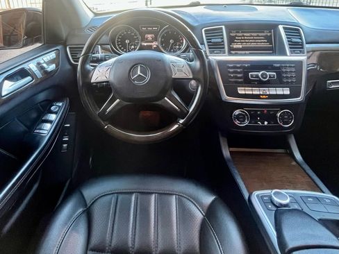 Used 2013 Mercedes-Benz GL 450 4MATIC image 27