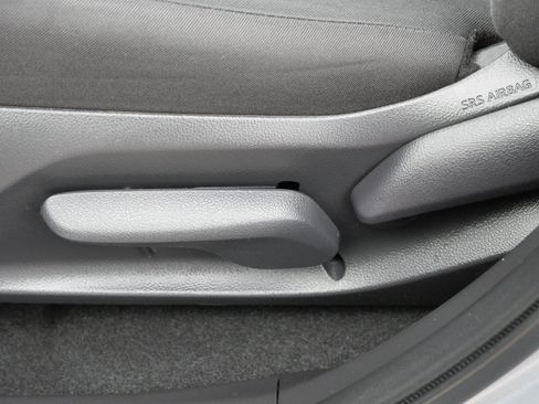 Used 2023 Toyota RAV4 LE image 20