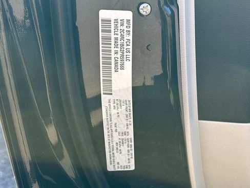 Used 2023 Chrysler Pacifica Touring-L image 27