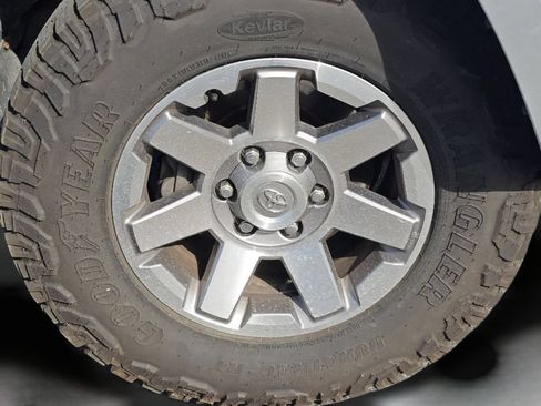 Used 2016 Toyota 4Runner Trail AWD/4WD image 18