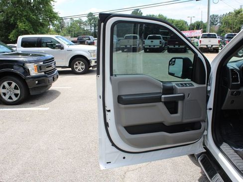 Used 2016 Ford F150 XLT w/ Equipment Group 302A Luxury image 18