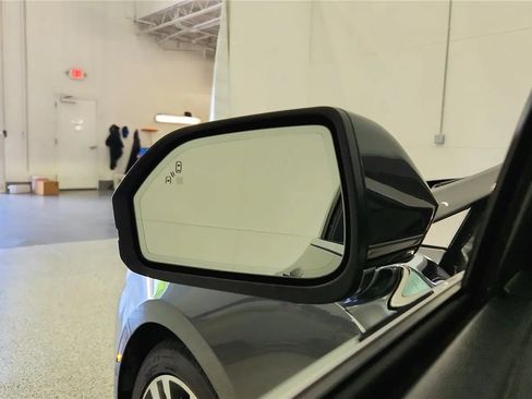 Used 2018 Lincoln MKZ Select w/ Technology Package FWD image 29