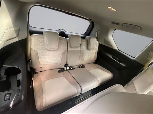 Certified 2025 Nissan Armada Platinum Reserve AWD/4WD image 28