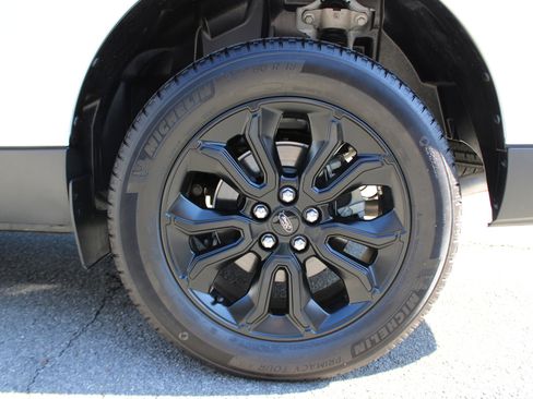 Used 2024 Ford Maverick Lariat w/ Black Appearance Package image 10