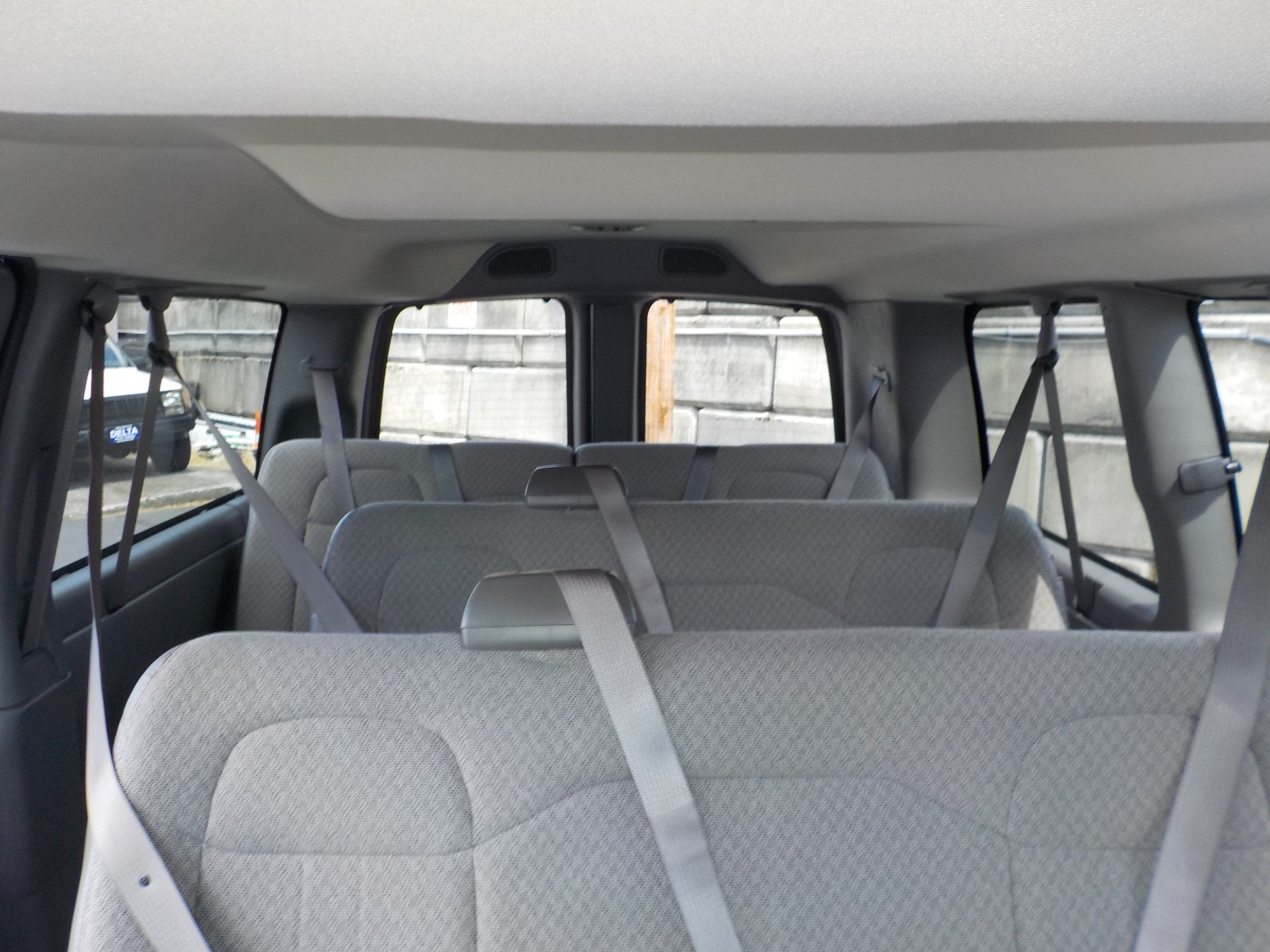 Used 2017 Chevrolet Express 3500 LT w/ LT Preferred Equipment Group RWD image 27