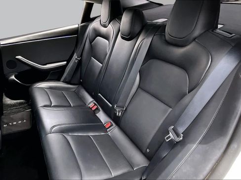 Used 2025 Tesla Model 3 Long Range RWD image 19