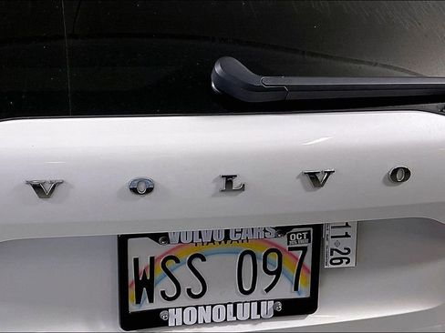 Used 2022 Volvo XC60 B5 R-Design w/ Advanced Package FWD image 31