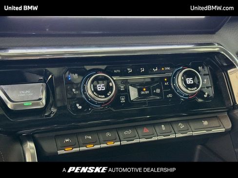 Used 2024 GMC Sierra 1500 Denali w/ Denali Reserve Package AWD/4WD image 11